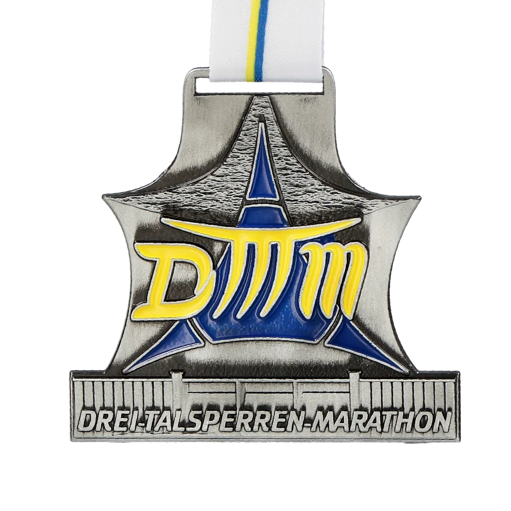 Drei Marathon medal